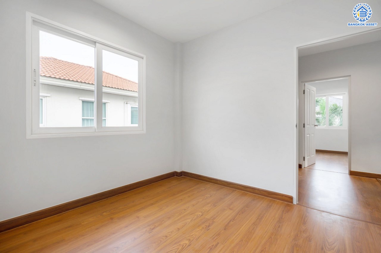 บ้านมือสองตกแต่งใหม่ คุณภาพแบรนด์ Q.House ม.คาซ่าวิลล์ ราชพฤกษ์-แจ้งวัฒนะ เนื้อที่ 50.6 ตร.ว. ฟังก์ชัน 3 ห้องนอน 2 ห้องน้ำ จอดรถได้ 2 คัน ทำเลศักยภาพ ติดถนนราชพฤกษ์ ใกล้ทางด่วน และเซ็นทรัลแจ้งวัฒนะ